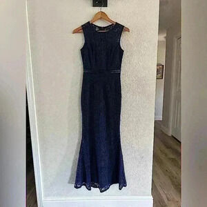 Lulu’s Navy Blue Lace Sleeveless Maxi Dress, Size Small fit n’ flare bridesmaids